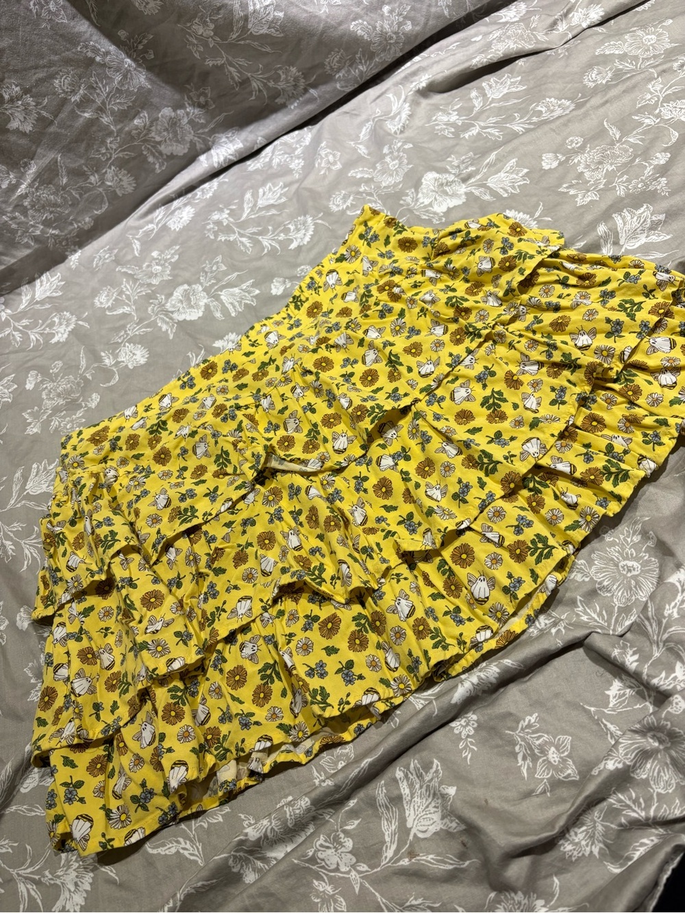 Thorn and Fable ruffle skirt bumblebee ghosts XL yellow